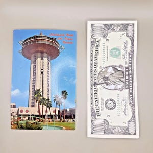 Lot de 2 cartes postales VTG The Landmark Hotel Tower LV Nevada c 1970/1 M argent fictif