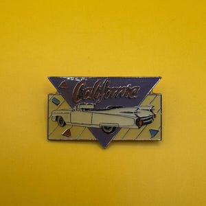 Seltener Vintage Emaille Pin Kalifornien USA altes Cadillac Cabrio Auto