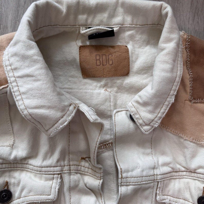 Urban Outfitters BDG Adult/Women’s Patchwork White Denim Jean Jacket L image 4