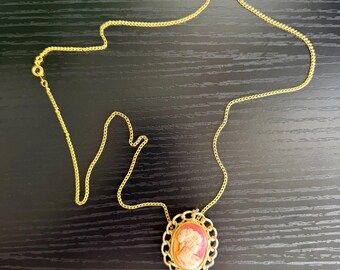 Vintage Cameo Pendant Necklace Gold Tone Pink Shell Look Lady Portrait 1.5”