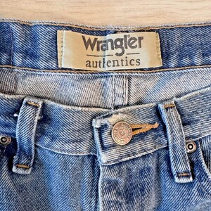 Vintage 90s Wrangler Authentics Men's 30x38 Washed Straight Denim Jeans Preowned image 7