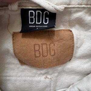 Urban Outfitters BDG Adult/Women’s Patchwork White Denim Jean Jacket L image 3