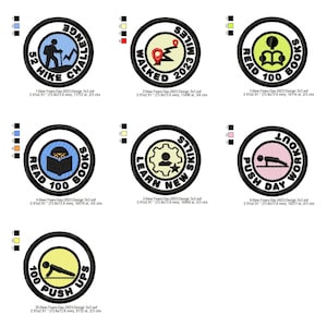 Puede incluir: Un conjunto de parches bordados con bordes negros, cada uno con un diseño circular con ilustraciones y texto temáticos de actividades. Los diseños incluyen senderismo, lectura y ejercicio. Cada parche mide aproximadamente 7,4 cm de diámetro.