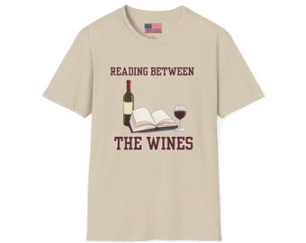 Camiseta unisex "Lectura entre vinos", regalo para amantes del vino, camiseta para club de lectura, camiseta divertida con vino, camiseta con humor para lectores, estilo vintage relajado