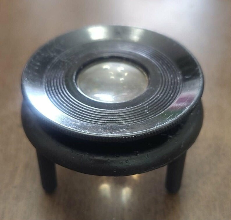 R Map Magnifier Vintage Unmarked Map Magnifier Footed 3‑leg Lens 2.75