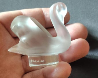 Lalique Crystal Anemone Flower Sculpture: Signed French Art Glass