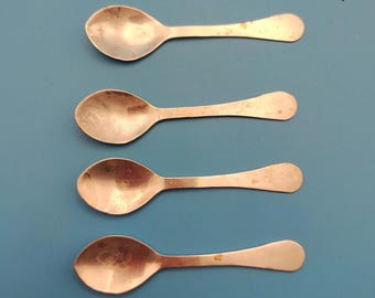 4-Piece Sterling Silver Salt Spoons – Classic Tableware Set