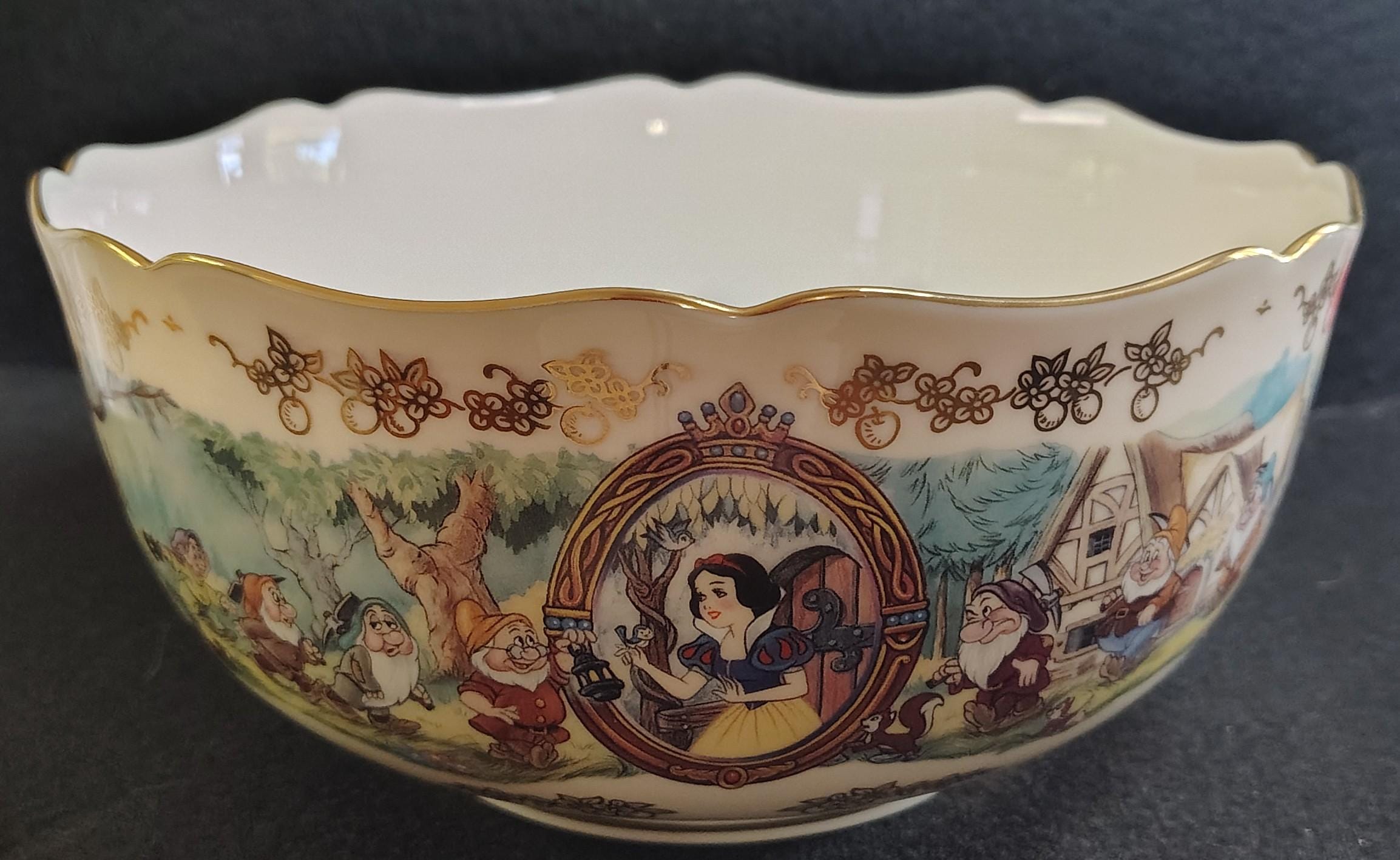 白雪姫のボウル Lenox Snow White 60th Anniversary Bowl - Ivory Fine China, 24k
