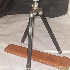 Ising Bergneustadt Telescoping Surveyor Tripod with Leather Case — Germany, 40&quot; Compact