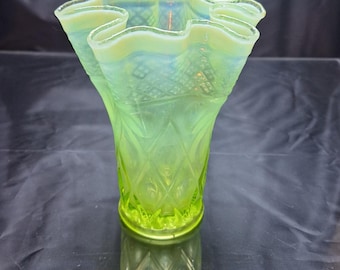 Rare Fenton Key Lime Cape Cod Vase – Opalescent Iridescent Ruffled Glass