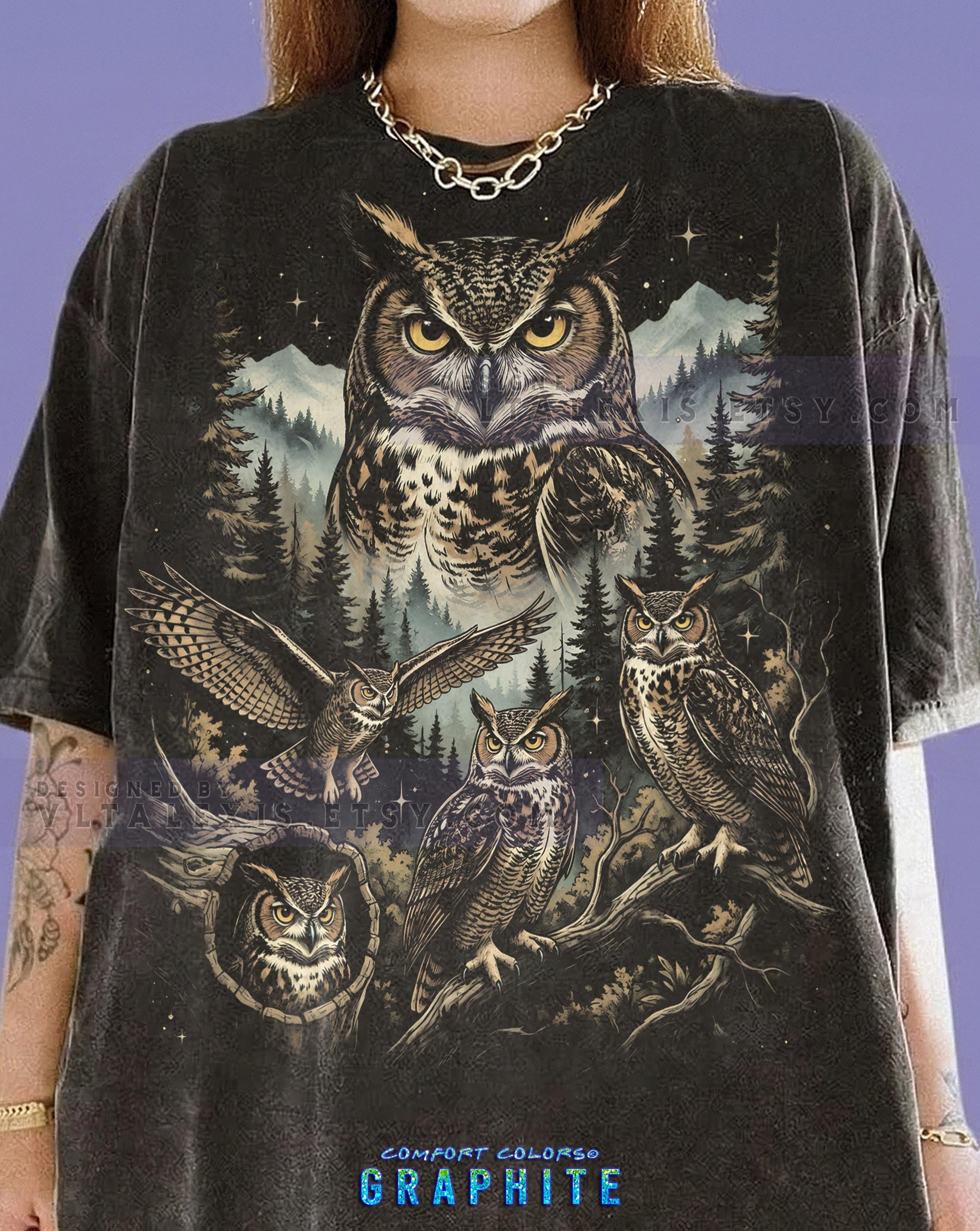 Great Horned Owl Wildlife Nature Bird Lover Comfort Colors&reg; Tshirt, Forest Night Vintage Animal 
