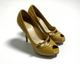 Vintage Dior Beige Cannage Quilted Patent Leather Peep Toe Platform Pumps Heels Size 36