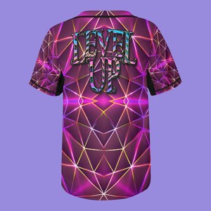 Camiseta Level Up: Camisetas con botones para festivales y raves para hombre, mujer y unisex. imagen 6