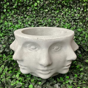 "Mittelgroßer Zementtopf ""Headspace 2"" mit Muti-faced-Behälter, Dekor, Kunst, Pflanzen, Geschenk für drinnen, drinnen, draußen."