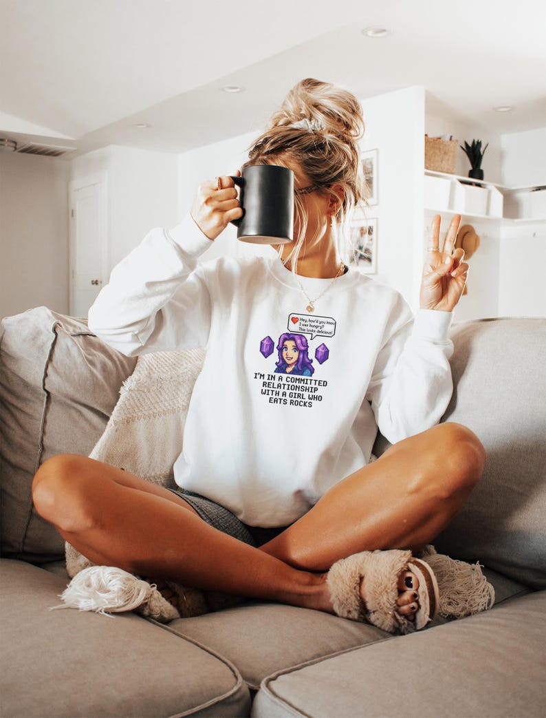 Fun Mug Lover Sweatshirt, Cozy Winter Sweater for Coffee Enthusiasts, Cute Graphic Sweatshirt for Casual Wear, Gift for Her