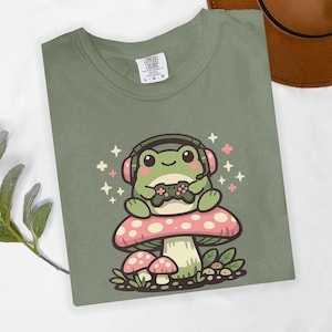 Grodspel T-shirts + tröjor, söt spelgroda, kawaii groda, svampspelpresentidé, videospelälskare, mysigt spelande, trendigt nu