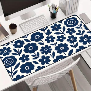 Navy Blue Flower XXL Mouse Pad Large Desk Mat for Cozy Gamer Setup Aesthetic Home Office Decor Cute Gift for Her Workspace