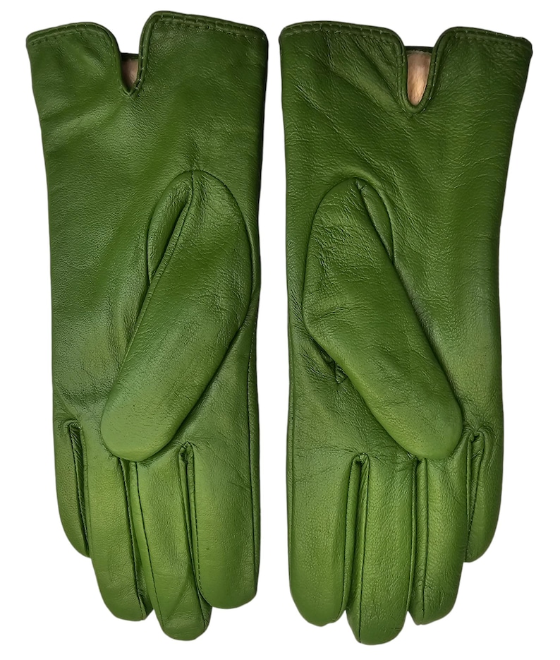 Womens Genuine Leather Gloves: Soft Fleece Lined Winter One Piece Gloves Light Green