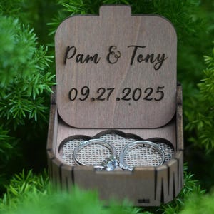 Personalized Wooden Ring Box with Names & Date, Wedding Ring Holder, Engagement Proposal Holder, Wedding Ring Bearer, Anniversary Gift