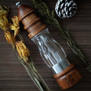 Personalized Wooden Salt and Pepper Grinder, Salt and Pepper Shakers, Kitchen Gifts, Housewarming Gifts, Custom Gift for Home & Kitchen