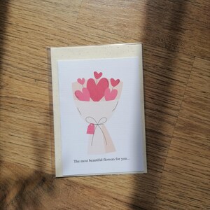 Biglietto d'auguri floreale minimalista "I fiori più belli per te..."