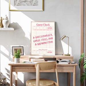Carrie Bradshaw "Cheeseburger Cosmopolitan" SATC-tryck: A3-poster med gästrutor (digital nedladdning) bild 6