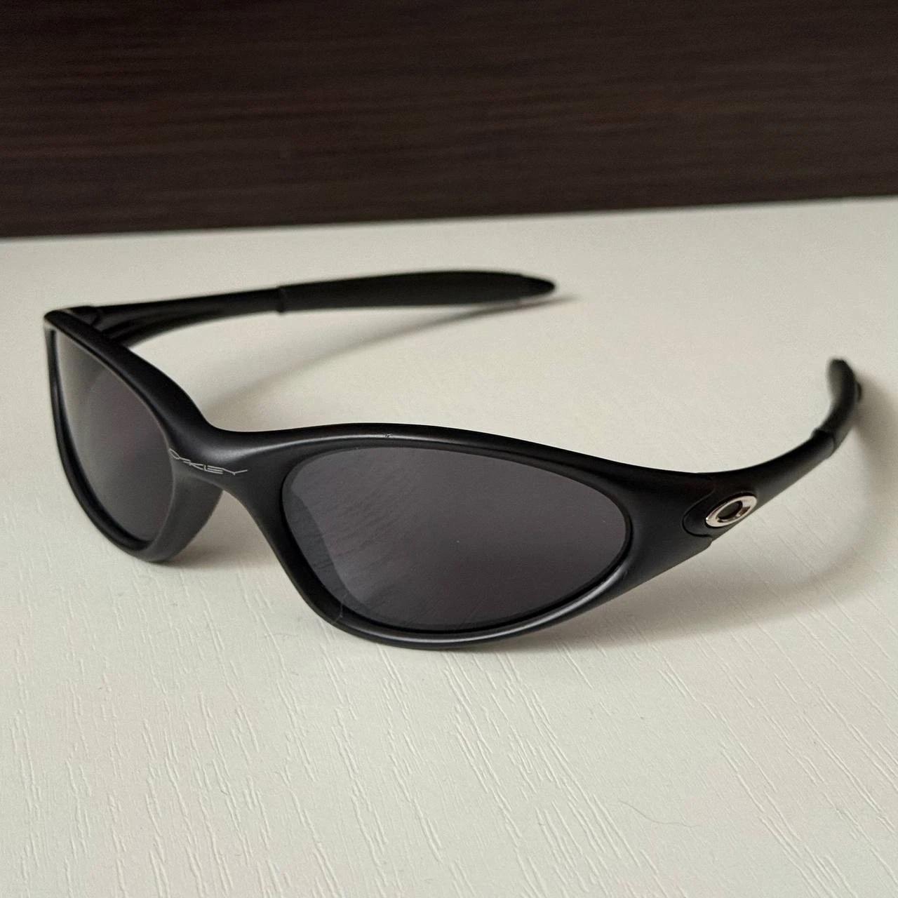 Oakley Minute 1.0 Black Sunglasses Gorpcore Outdoor Vintage Y2K