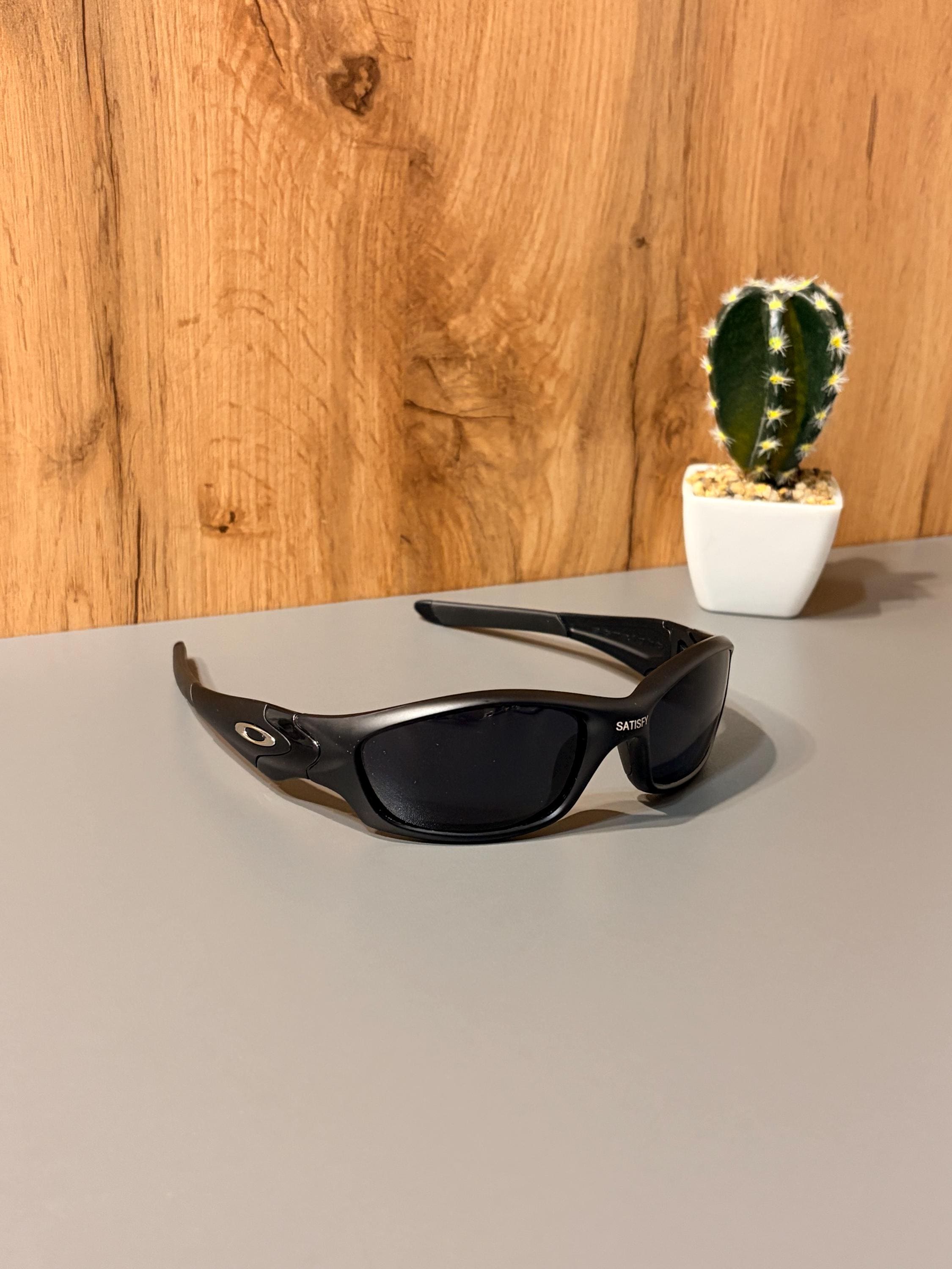 Oakley Straight Jacket - Etsy