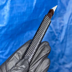 Carbon knife