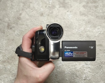 Videocámara Panasonic NV-GS90 MiniDV vintage - Cámara de vídeo con estética Y2K - Caja completa