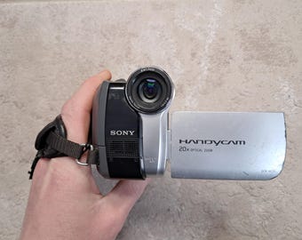 Sony DCR-HC35E MiniDV Digital Video Camera Handycam Camcorder Y2K With Dock