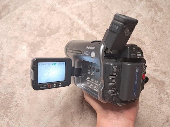 Sony Handycam DCR-TRV270E Digital 8 Camcorder Player Video