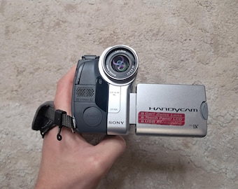 Sony Handycam DCR-TRV280 Digital 8 Camcorder With Nightshot Bundle