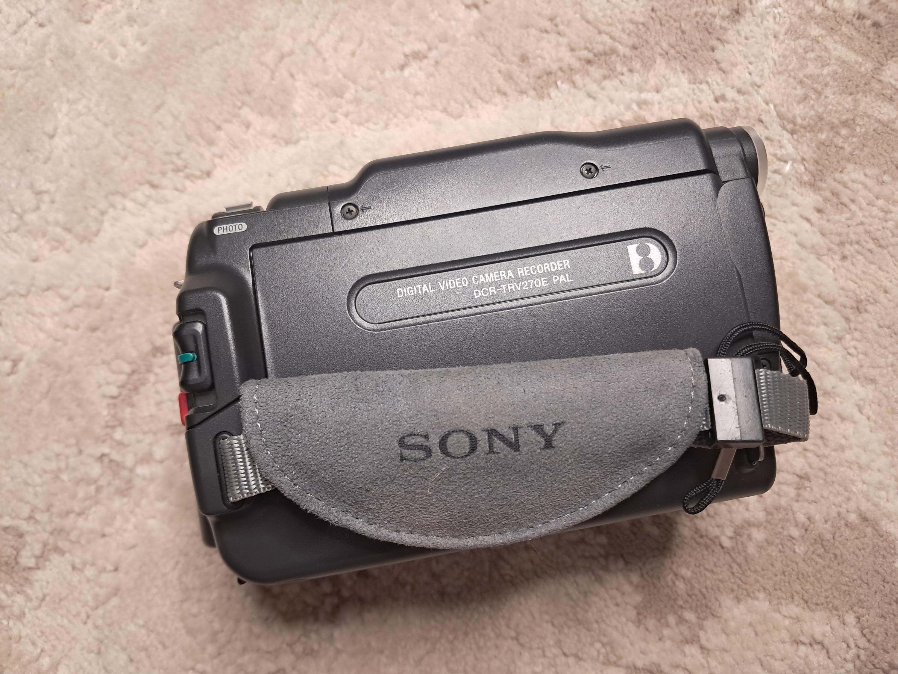 Sony Handycam DCR-TRV270E Digital 8 Camcorder Player Video