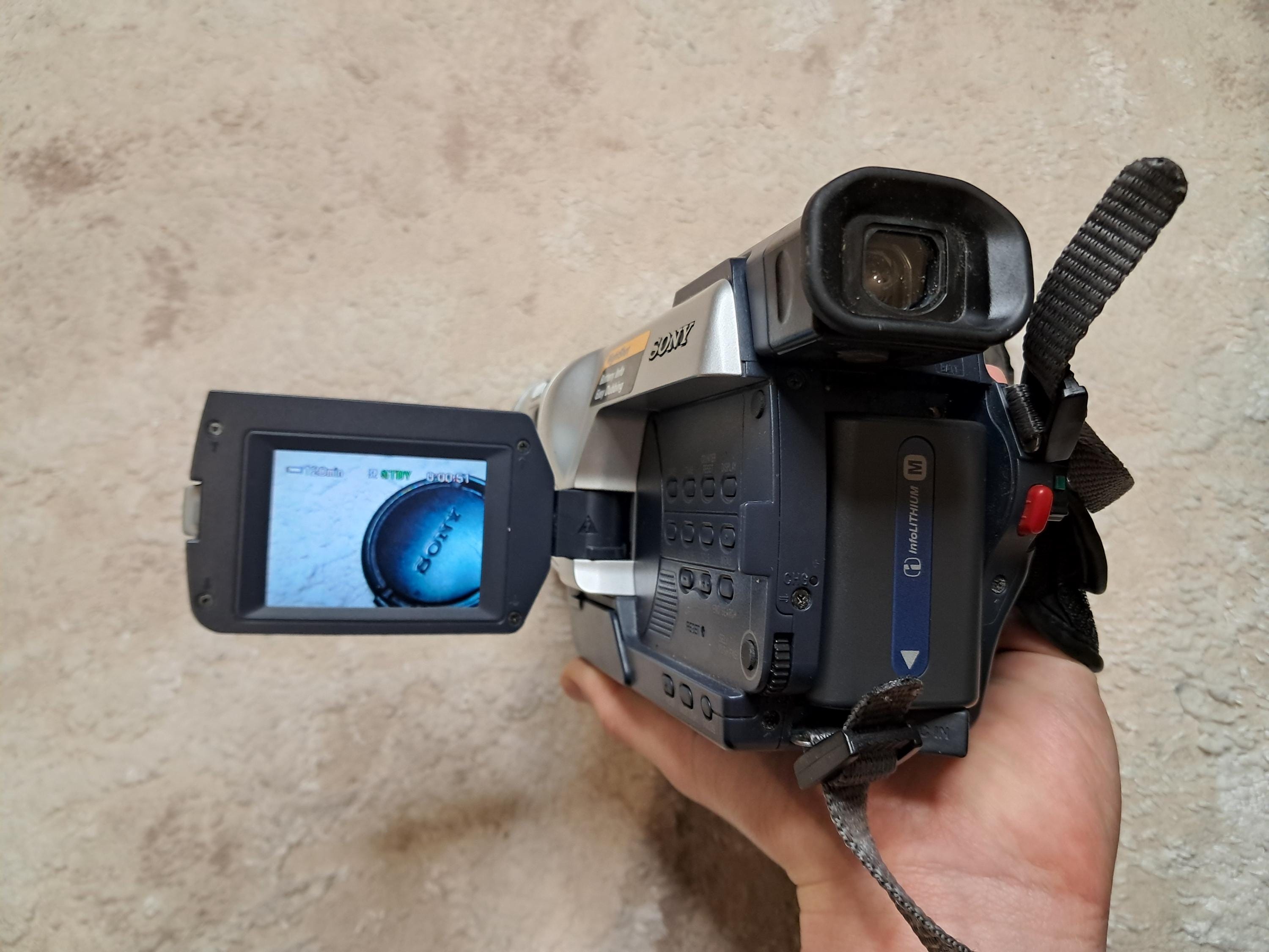 Sony Handycam Vision Hi8 CCD-TRV218E PAL Camcorder Video Recorder