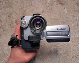 Sony DCR-SR65 Silver 25X Optical Zoom 40GB HDD Handycam Camcorder