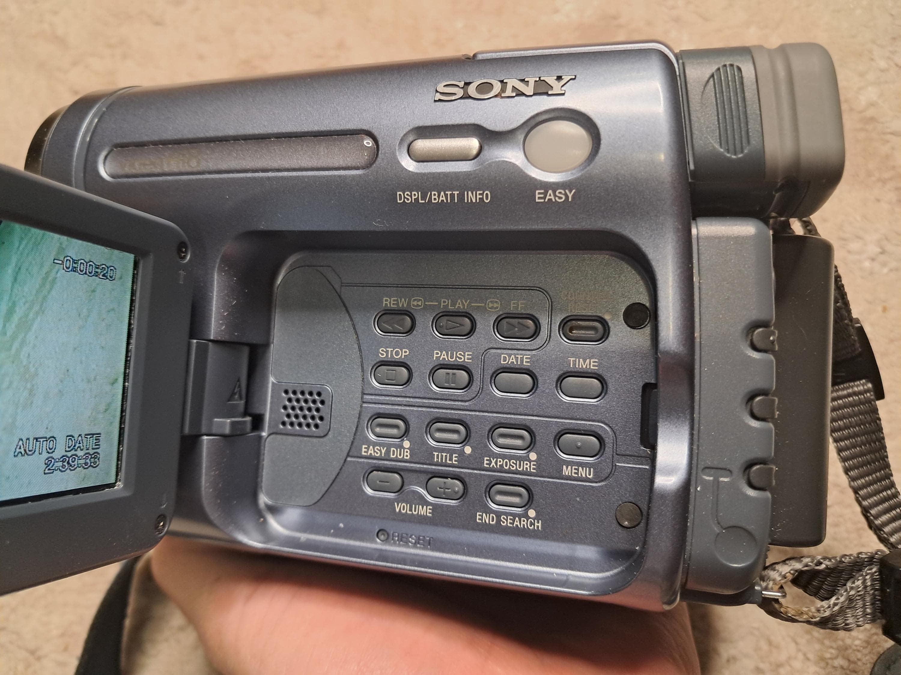 SONY HANDYCAM CCD-TRV228E PAL Video Hi8 Nightshot Plus Ghosthunting