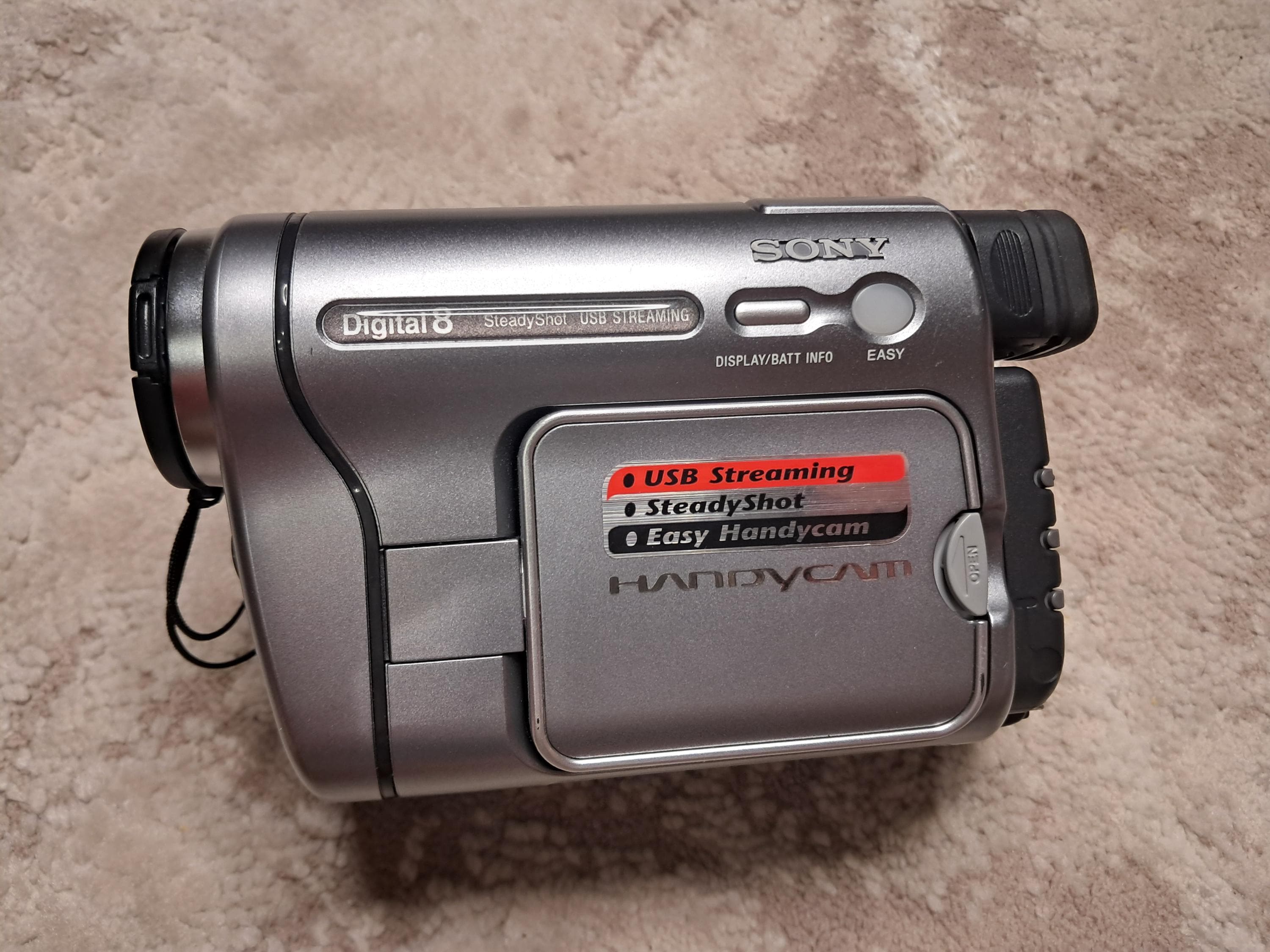 訳あり　SONY Video8 Handycam CCD-TR270 ② Sony Handycam DCR-TRV270E Digital 8 Camcorder Player Video