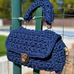 Bolso de crochet hecho a mano color azul, bolso ganchillo, cumpleaños, bolso pequeño, bolso con asa, mujer, bolsa, onomástica