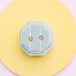 Purple Daisy Stud Earrings, Hypoallergenic Studs, Flat Back, Earrings for Sensitive Ears