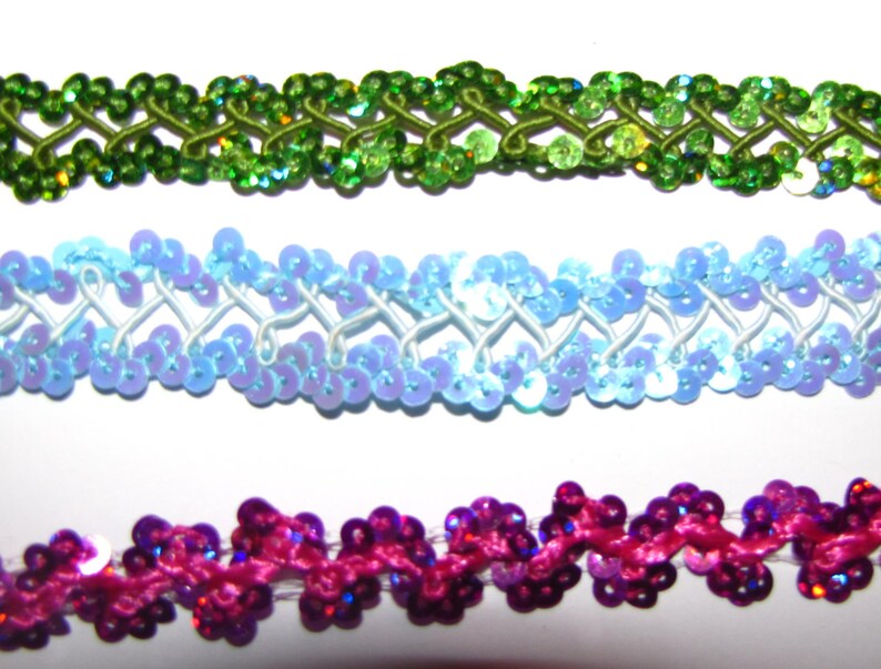 1/" Wide Ivory Gimp Cord White Holographic Sequin Trim BTY