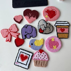 Punch Needle Coaster, Valentines Day Mug Rug, Customizable Valentine&#39;s day Tufted Mug Rug, Punch Needle Pink Coaster, Valentine&#39;s Day Gift