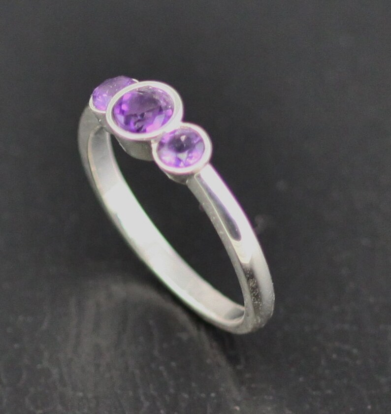 Non tarnish silver ring set with one 4mm and 2x 3mm round Etsy