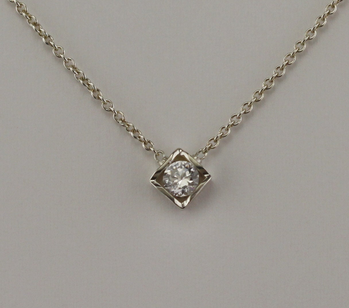 clearance onlineshop 0.15 carat Diamond set in 18 kt white gold