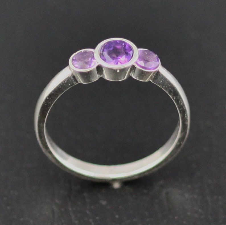 Non tarnish silver ring set with one 4mm and 2x 3mm round Etsy