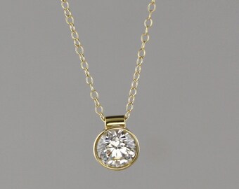 18 kt yellow gold 0.84 ct diamond pendant