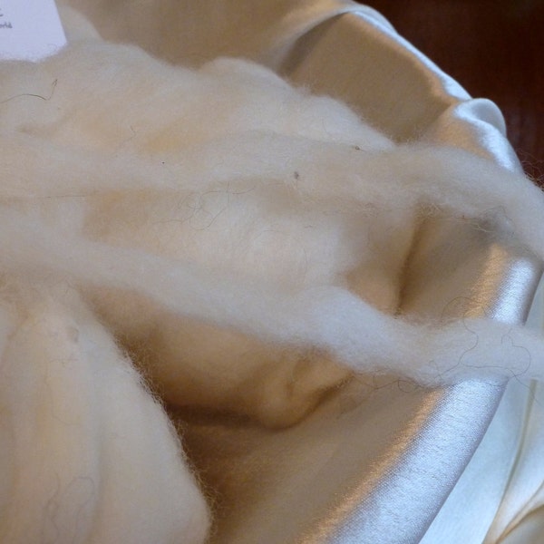 Hand Combed Merino Top- Spinning Fiber- 1 oz- Natural Color