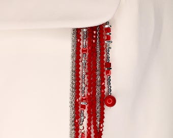 Red Fringe Brooch with Silver Chains and Crystals - Statement Kilt Pin Lapel Jewelery for Suits, Weddings, and Waistcoats 2026 trend
