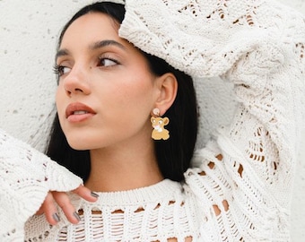 Par örhängen med Lejonkungen (Simba och Nala), metakrylat och rostfritt stål - Begränsad upplaga