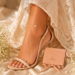 Personalized Bridesmaid Anklet Gift Set, Gold Heart Initial Anklet, Custom Name Jewelry Pouch, Bridal Party Gift, Wedding Favor
